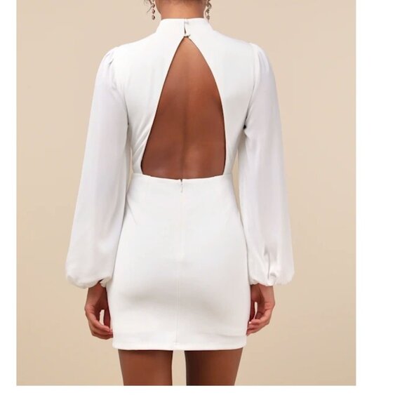 Lulus Exceptionally Flirty White Long Sleeve Backless Mini Dress Size XS NWOT - Picture 2 of 12